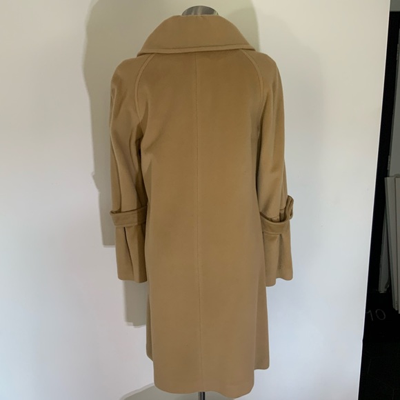George Simonton, Tan Wool and Cashmere Coat.  Size 6 - Picture 4 of 9